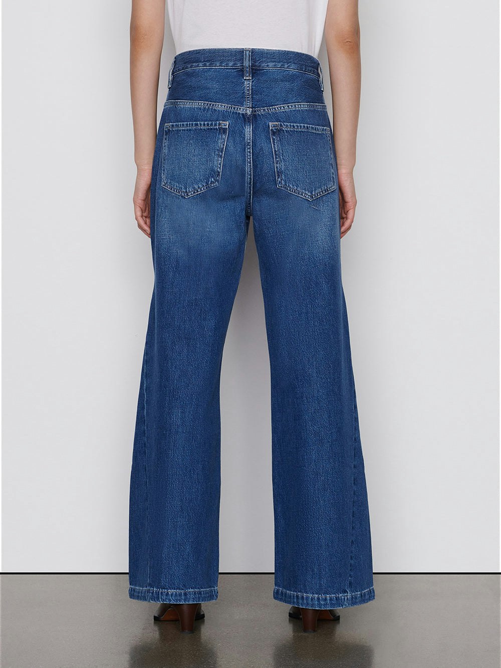 jeans back view alt:fit2